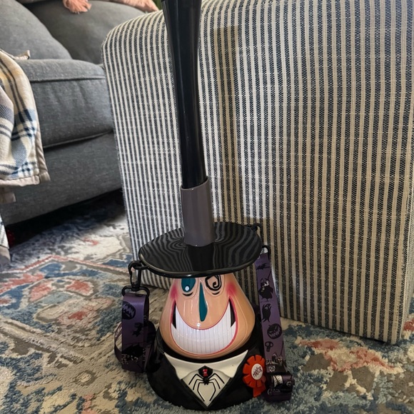 Disneyland The Nightmare Before Christmas Oogie boogie bash Mayor Sipper - Picture 3 of 13